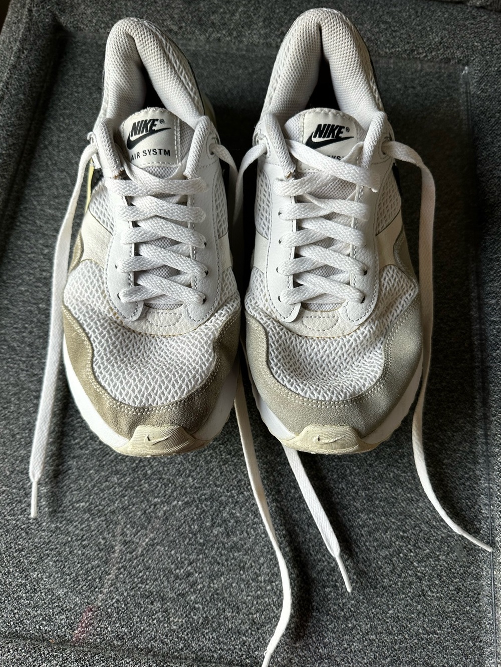 Women's 9 White Nike Air Max Shoes